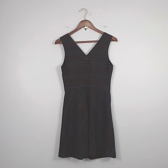 Banana Republic Sleevless Gray Plaid Fit & Flare Dress - Picture 8 of 8